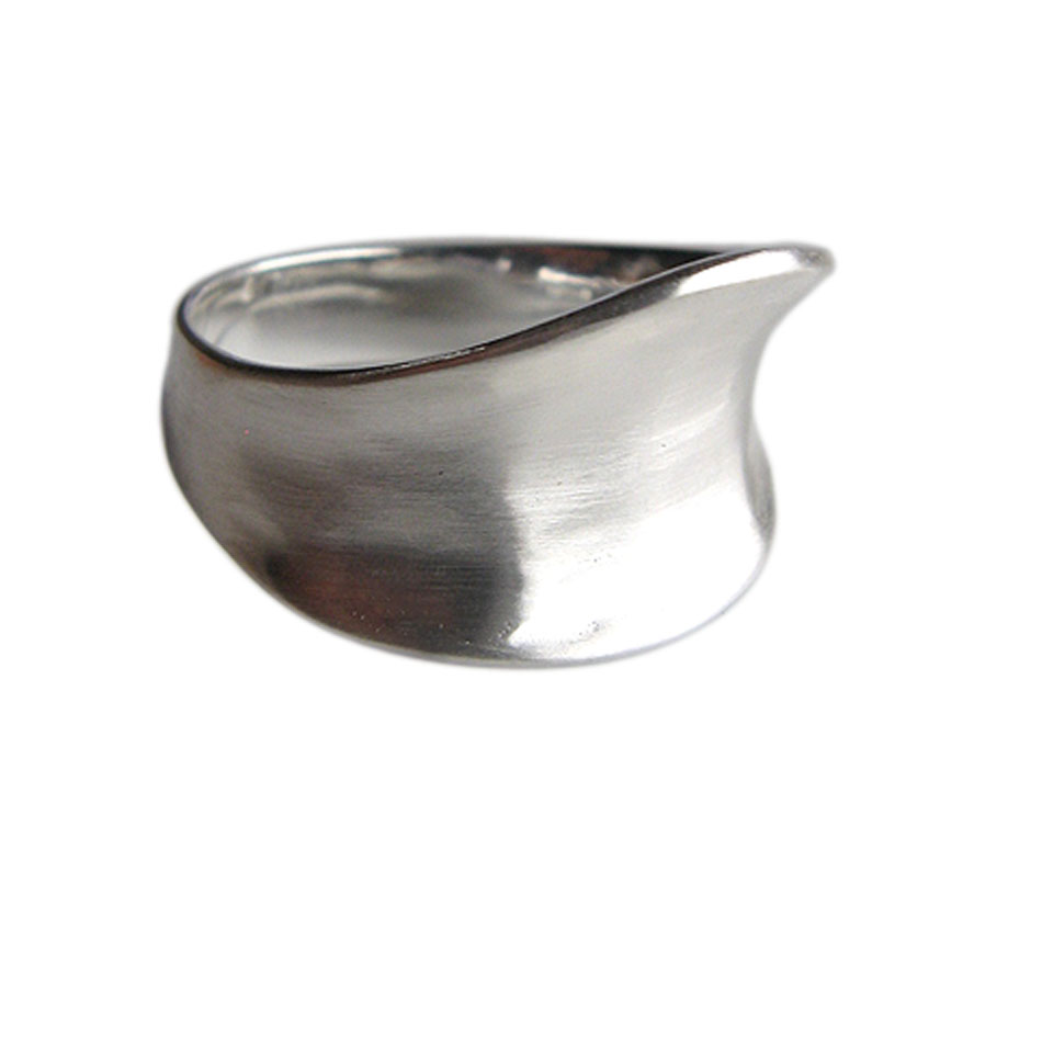 R 722  geschwungener Silberring