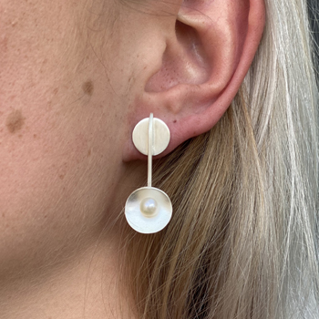 Silberohrstecker mit Zuchtperle, feinmatt