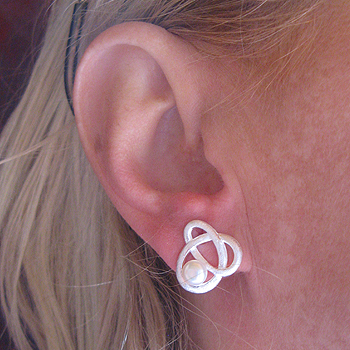 Ohrstecker mit Perle, Silber