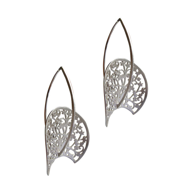 Floraler Ohrhänger in Silber