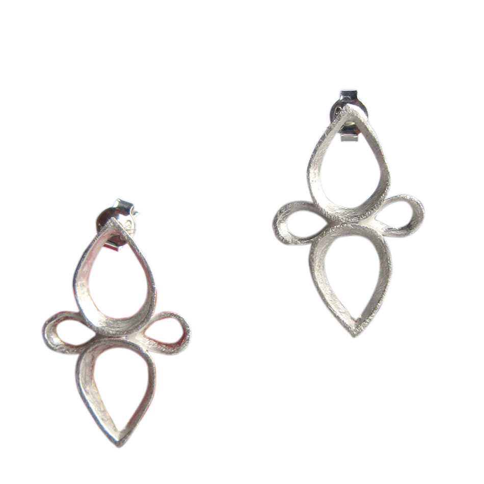 E 123 Blütenohrstecker, handgefertigt