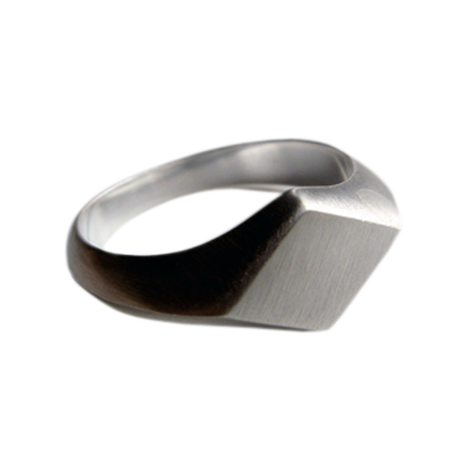 R 723  Ring