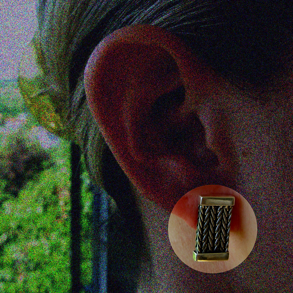 E 205 handgewobener Ohrschmuck