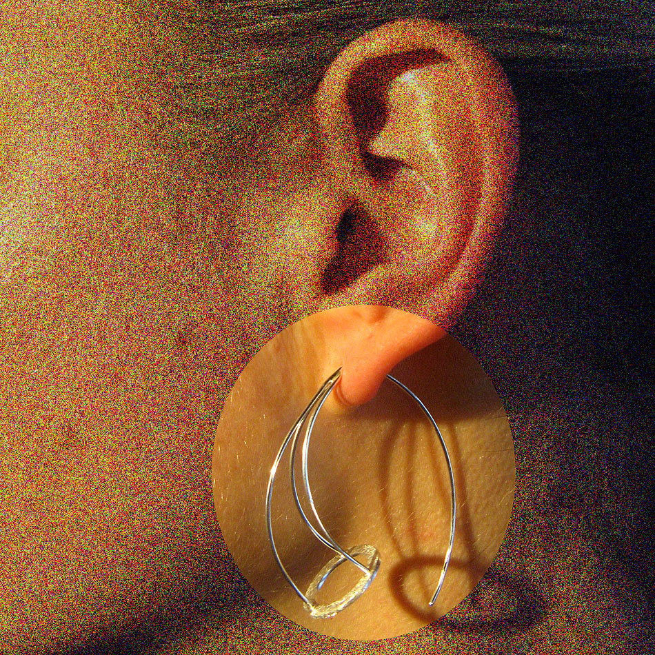 E 145 Designohrhänger