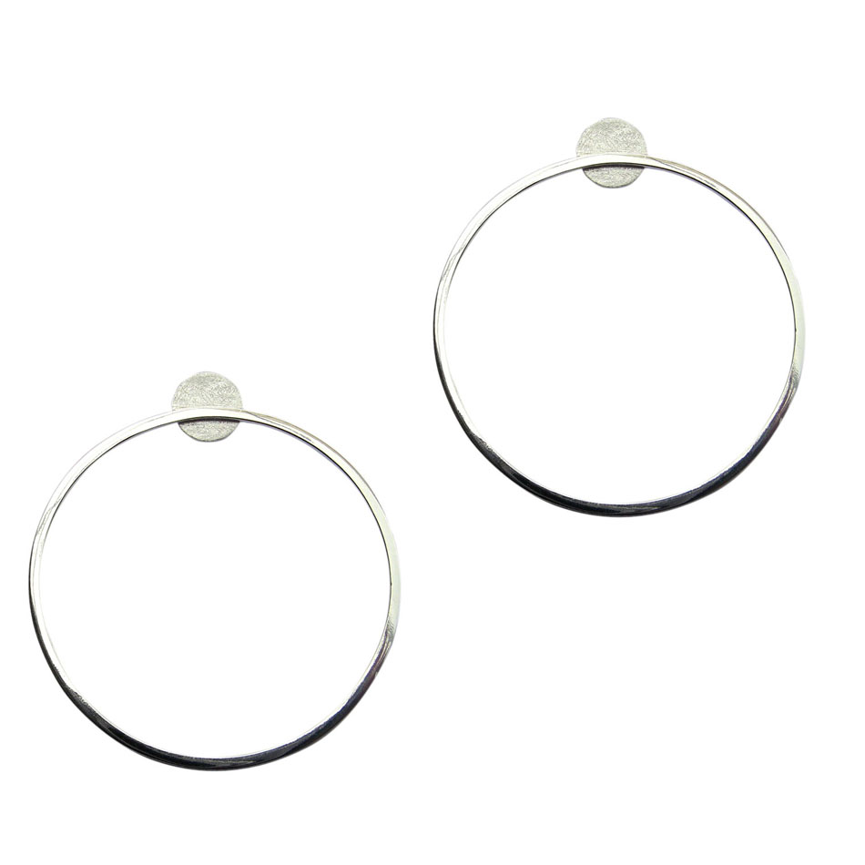 Grosse Ohrringe für starke Frauern