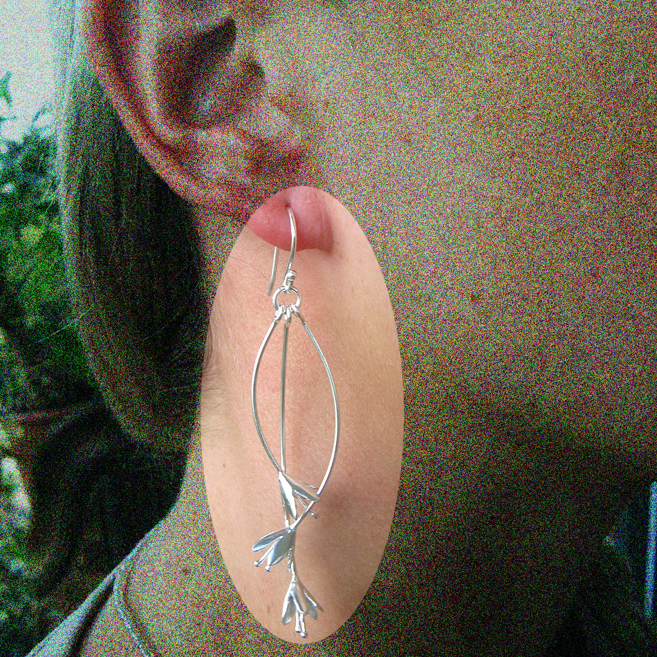 Bewegliche Ohrblüten aus Silber