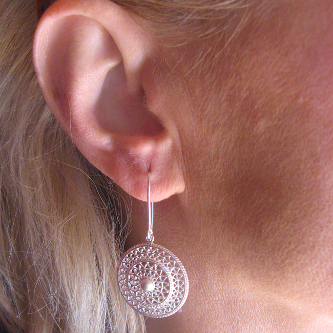 ziselierte Ohrhängerr, Silber