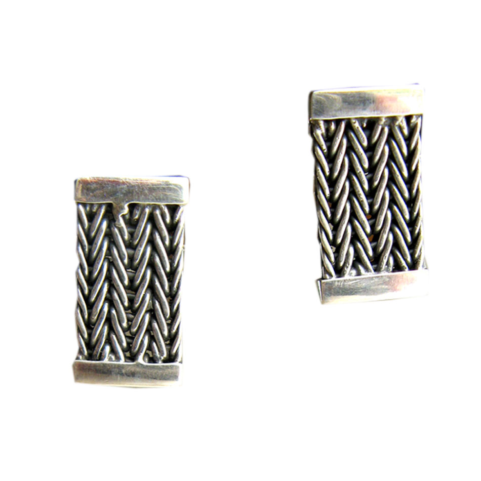 E 205 handgewobener Ohrschmuck