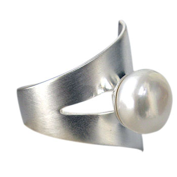  Ring feinmatt mit Perle