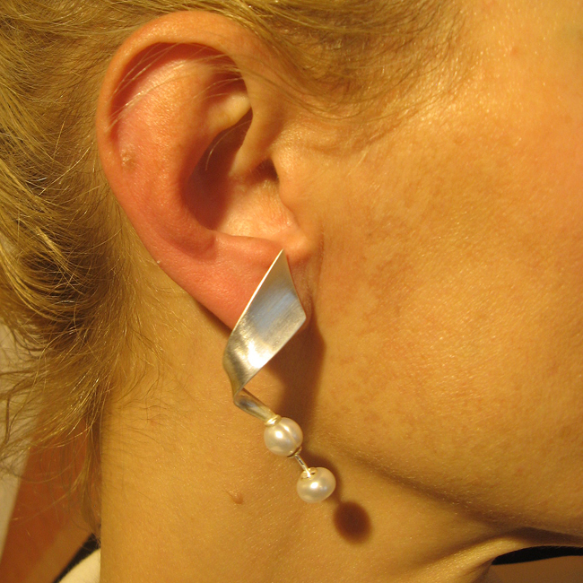 Silberohrstecker mit zwei Zuchtperlen