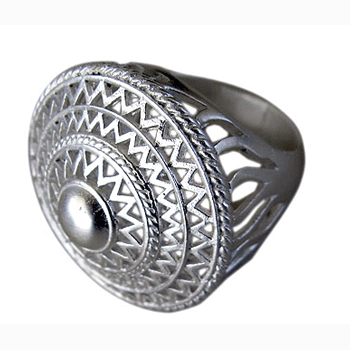 fein gearbeiteter Ring. Durchmesser ca. 25 mm